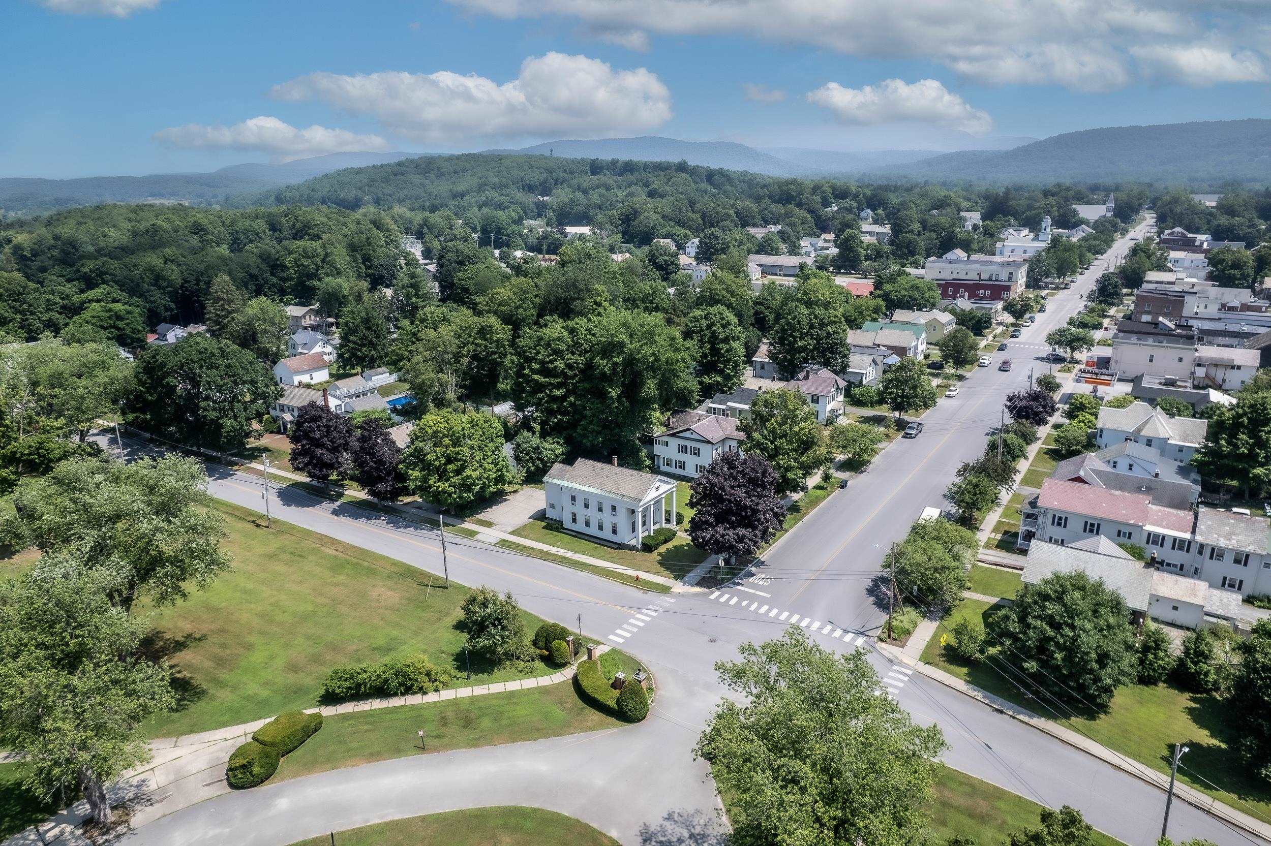 328 Main Street Poultney, VT 05764 - Photo 7 of 34