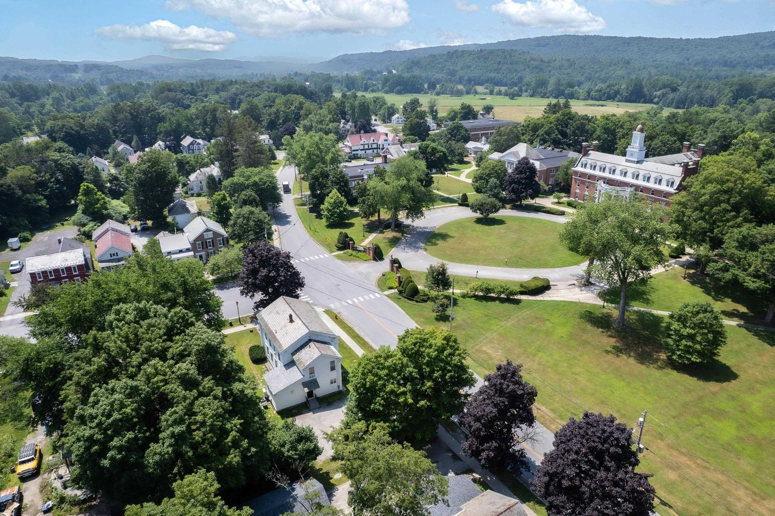 328 Main Street Poultney, VT 05764 - Photo 8 of 34