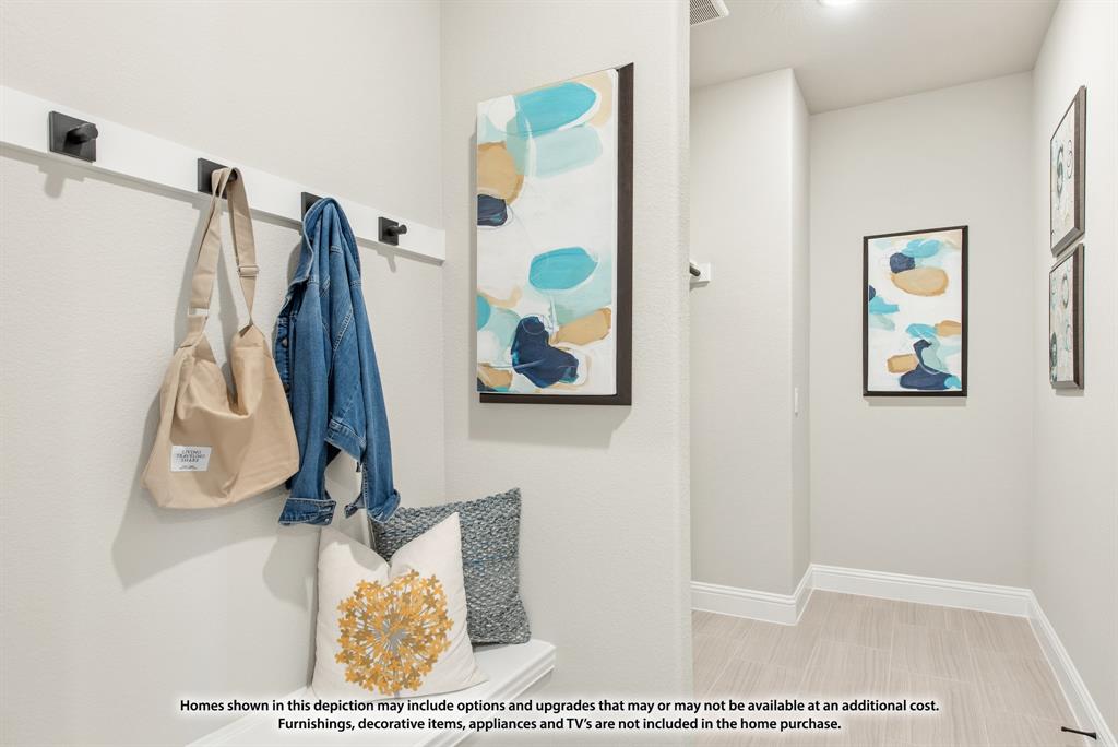 1106 Cardinal Drive Midlothian, TX 76065 - Photo 6 of 36 a view of a walk in closet