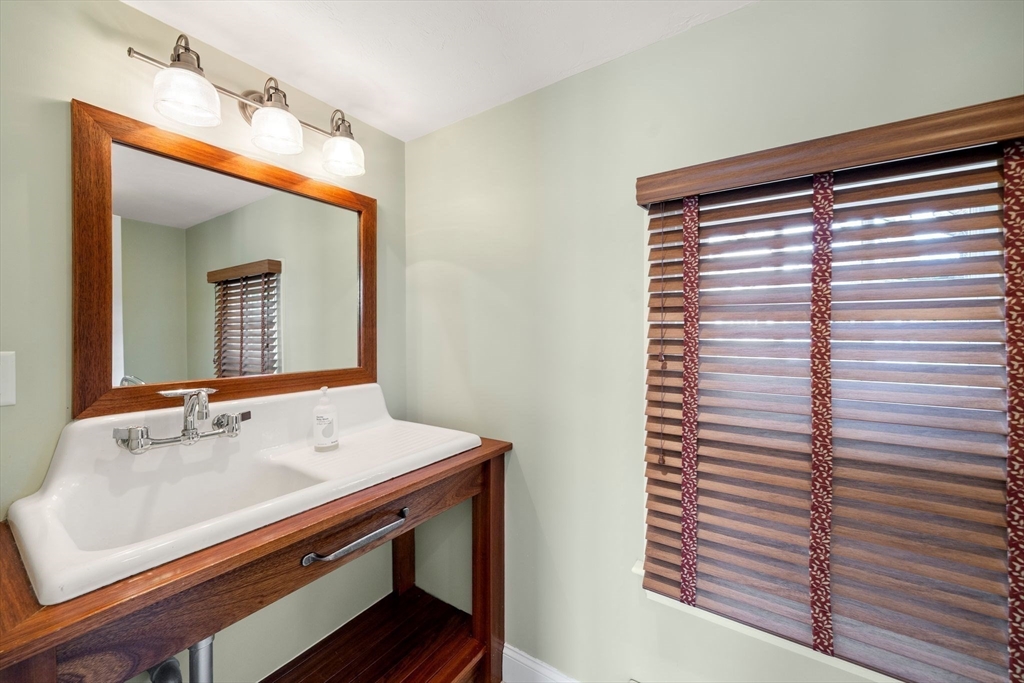 56 Samoset Road Duxbury, MA 02332 - Photo 17 of 33