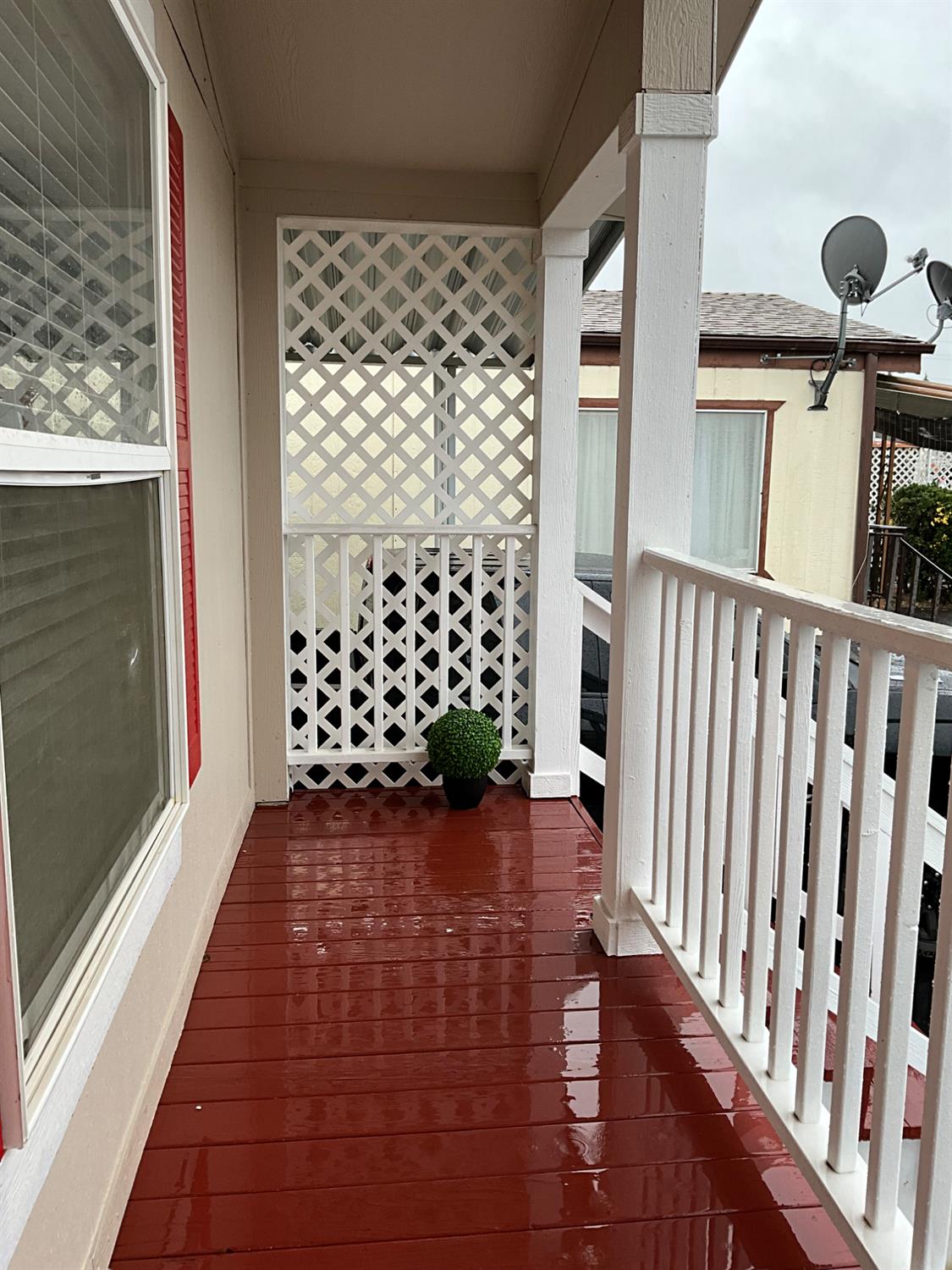 26 Golden Inn Way Rancho Cordova, CA 95670 - Photo 12 of 27 a view of a porch with wooden floor