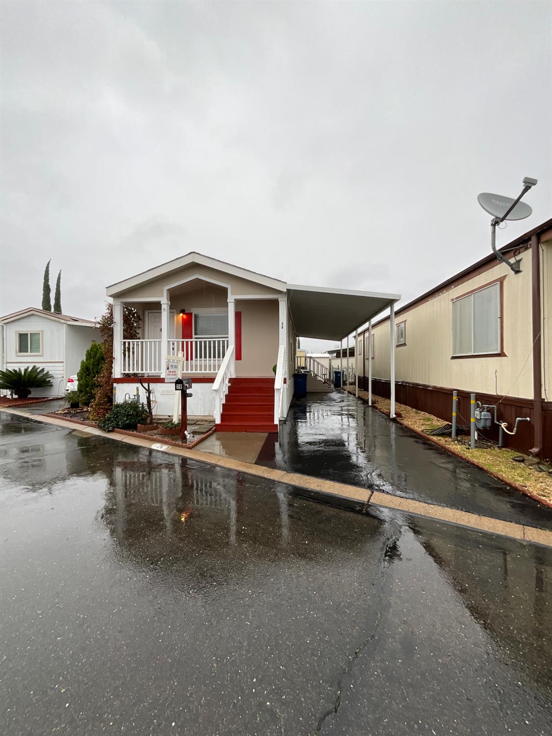 26 Golden Inn Way Rancho Cordova, CA 95670 - Photo 2 of 27 a view of a living room and utility room