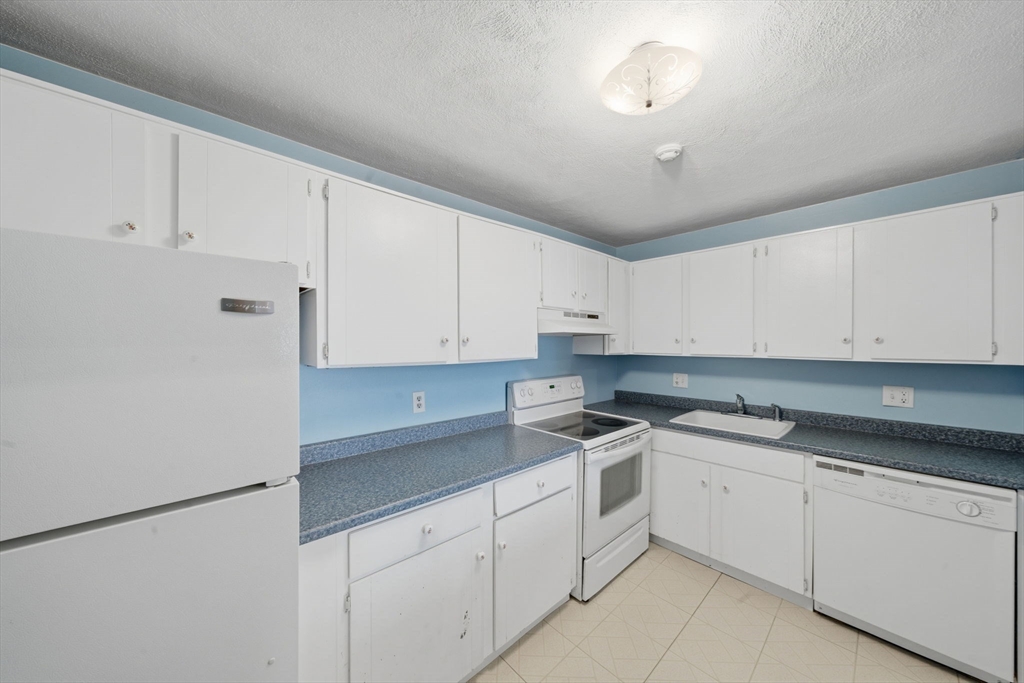 500 Northshore Road, Unit 6B Peabody, MA 01960 - Photo 5 of 18