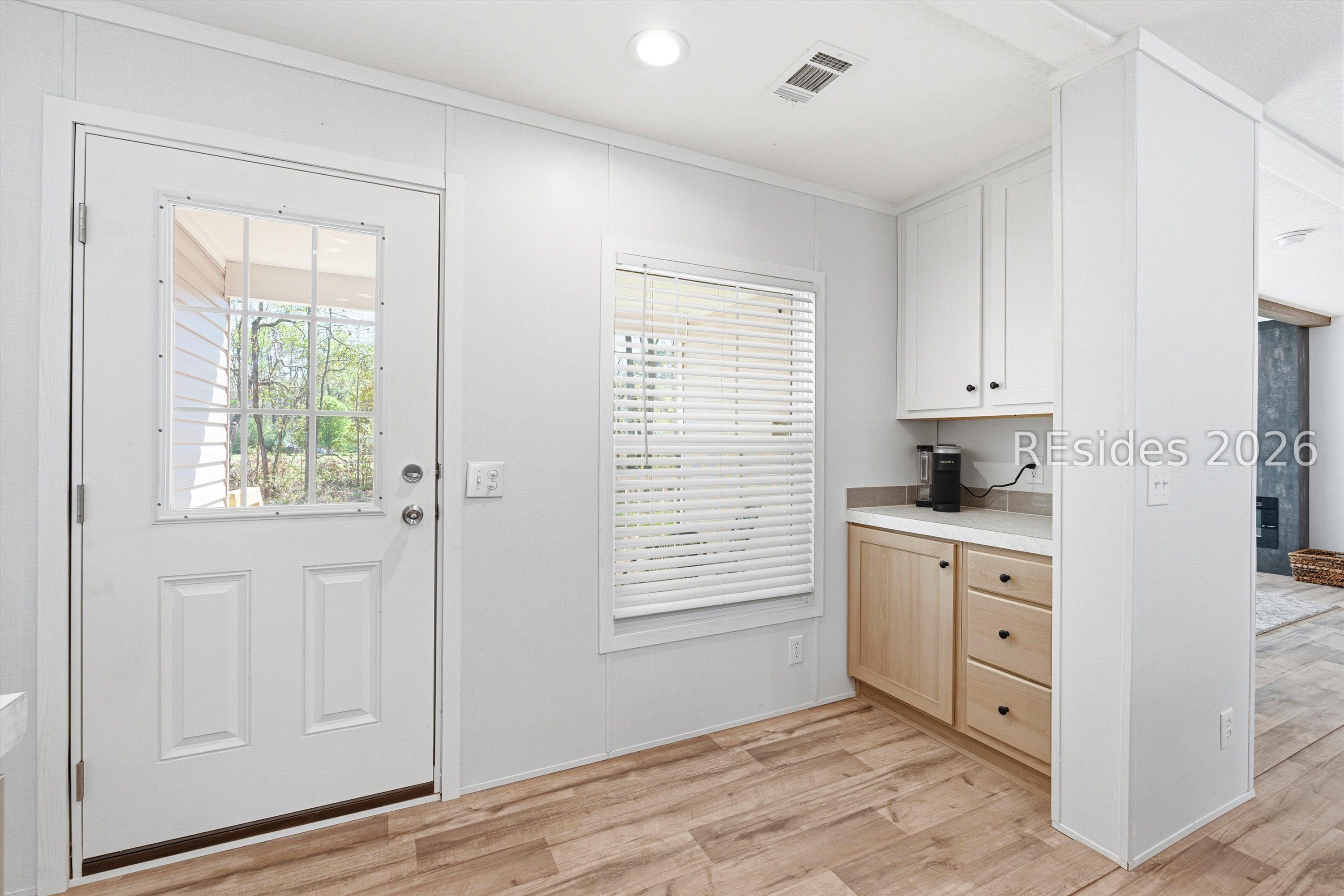 22 Unity Lane Seabrook, SC 29940 - Photo 10 of 24 Coffee bar or extra storage