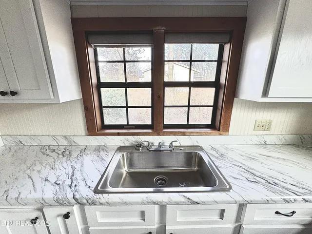 $225,000 | 119 Eagle Lane, Crossville, TN 38558