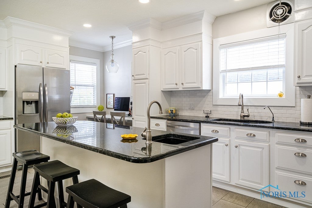 2420 Hempstead Road Toledo, OH 43606 - Photo 17 of 50 Gallery Image 17