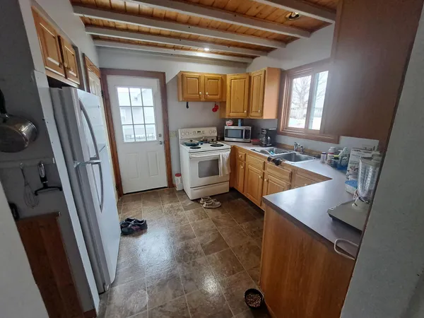 $174,900 | 1403 11th Avenue Northwest, Austin, MN 55912