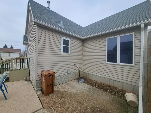 $174,900 | 1403 11th Avenue Northwest, Austin, MN 55912