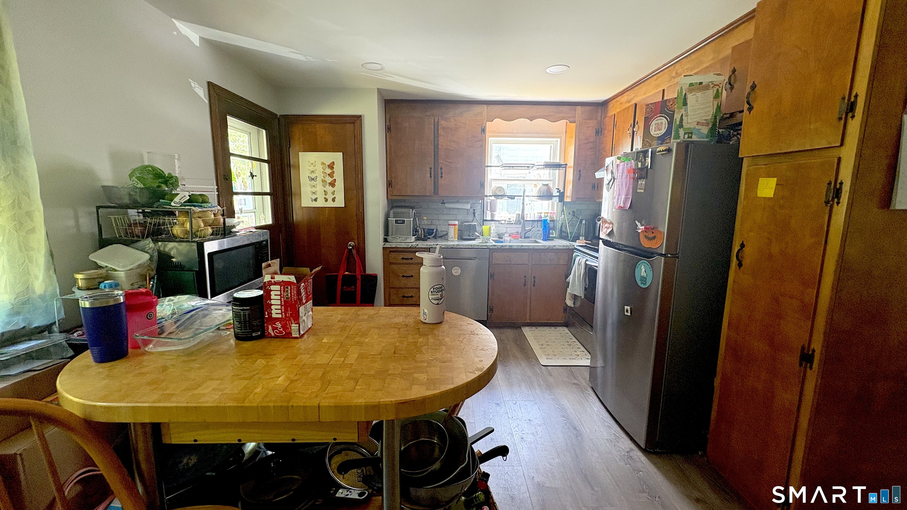 6 Lafayette Street Enfield, CT 06082 - Photo 8 of 39