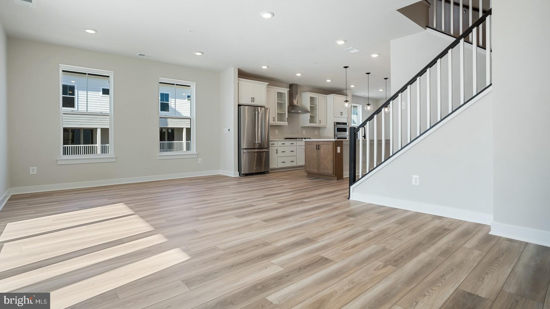 45173 Drowes Terrace Sterling, VA 20166 - Photo 4 of 15