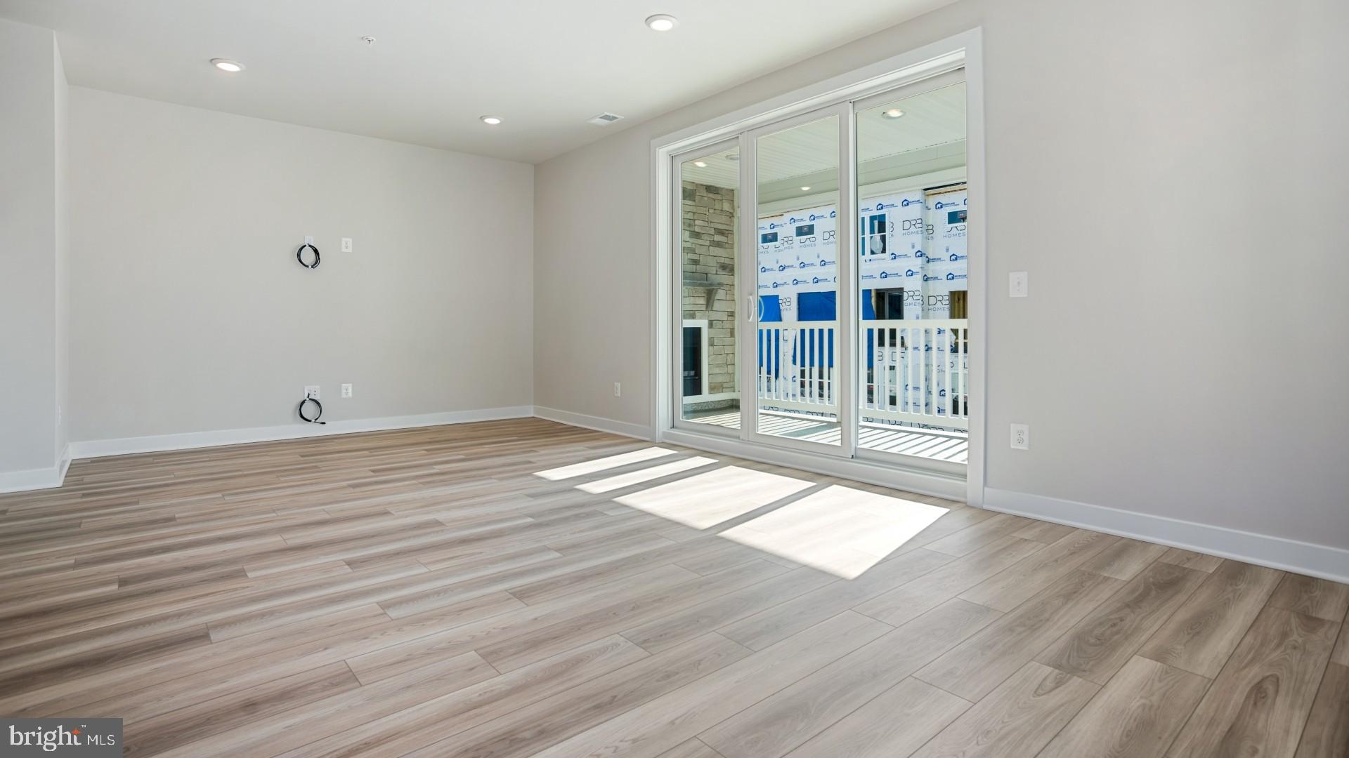 45173 Drowes Terrace Sterling, VA 20166 - Photo 6 of 15