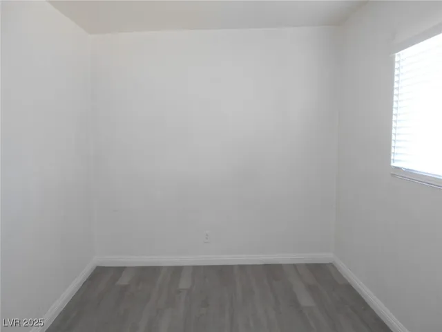 $1,700 | 2137 East St Louis Avenue, Las Vegas, NV 89104