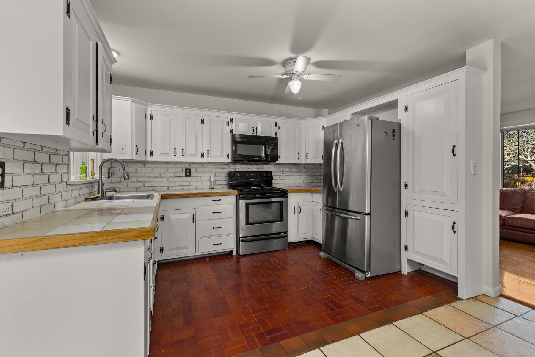 60 Ocean Road Greenland, NH 03840 - Photo 15 of 34