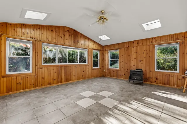 $605,000 | 60 Ocean Road, Greenland, NH 03840