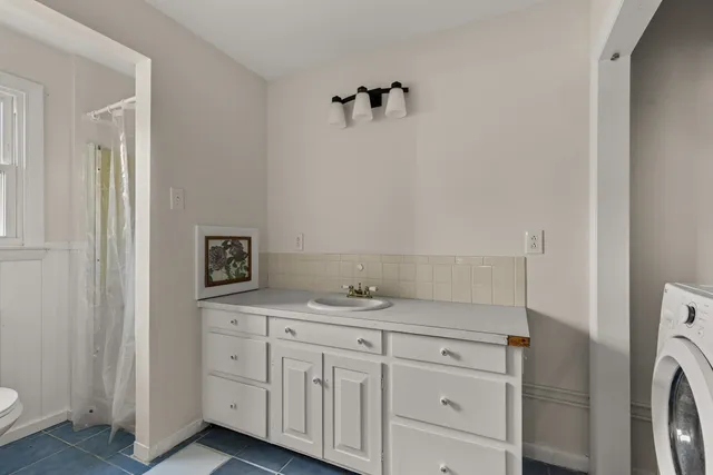 $605,000 | 60 Ocean Road, Greenland, NH 03840