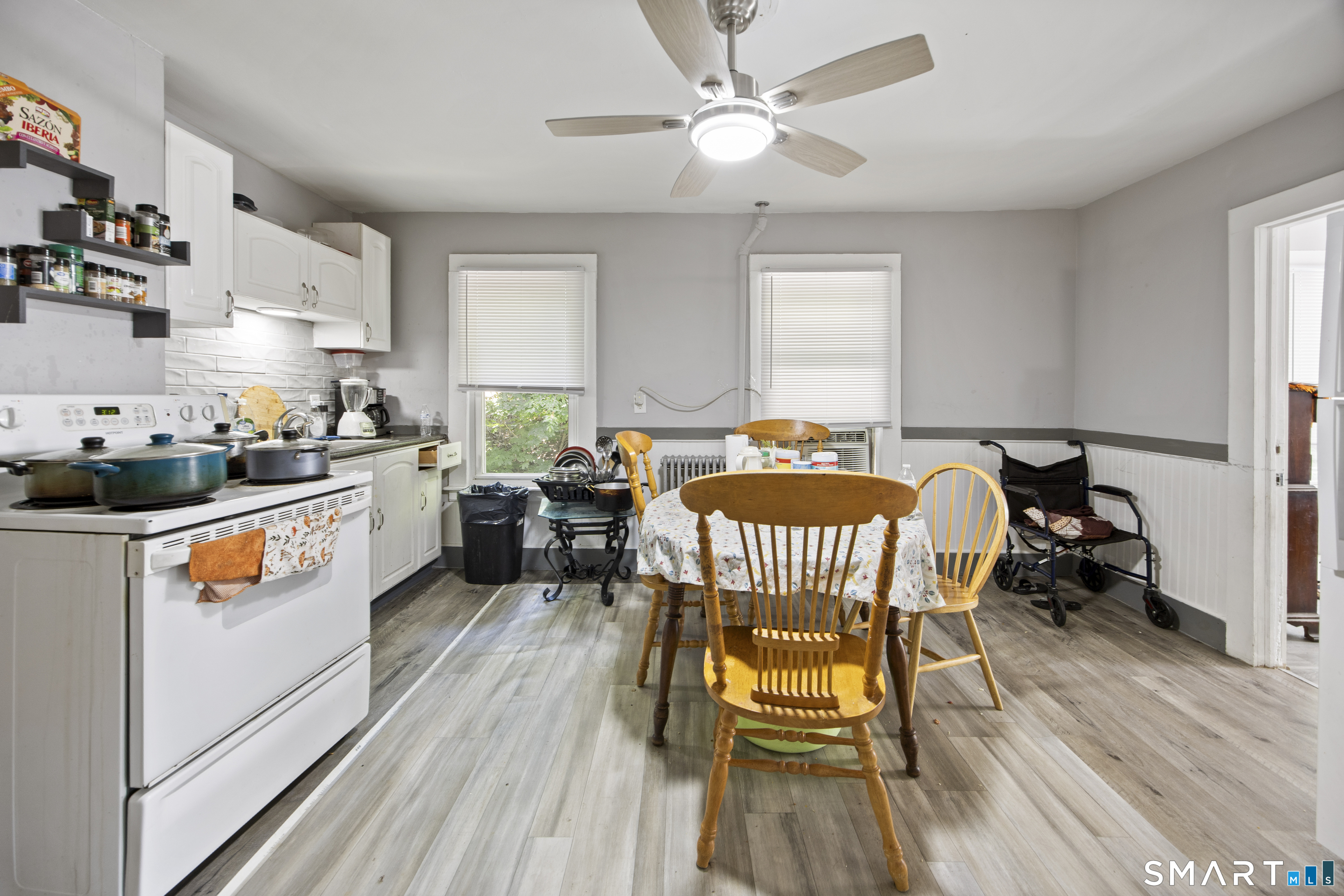 12 Arch Street Manchester, CT 06040 - Photo 30 of 40