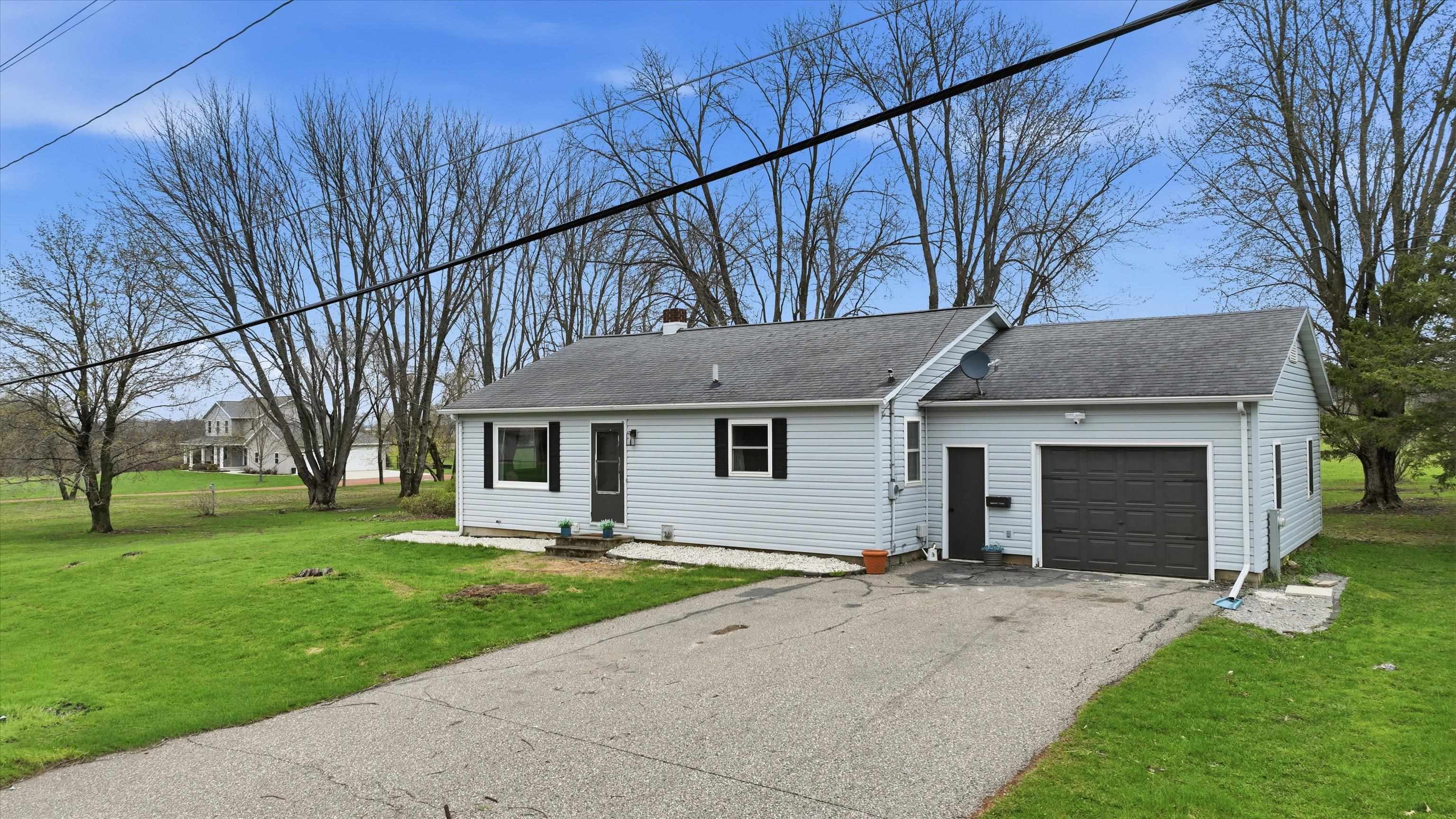 11186 Main Street Hewitt, WI 54441 - Photo 1 of 1