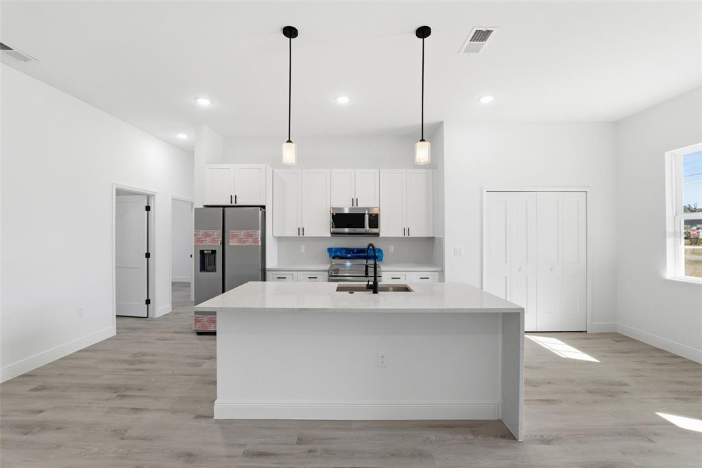 16454 Southwest 30th Ter Road Ocala, FL 34473 - Photo 10 of 35