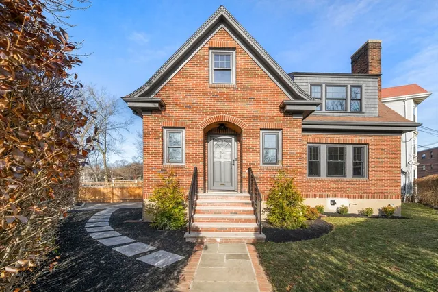 $2,250,000 | 209 High Street, Brookline, MA 02445