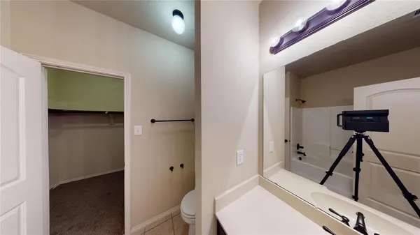 $1,695 | 305 Orbit Drive, Lavon, TX 75166