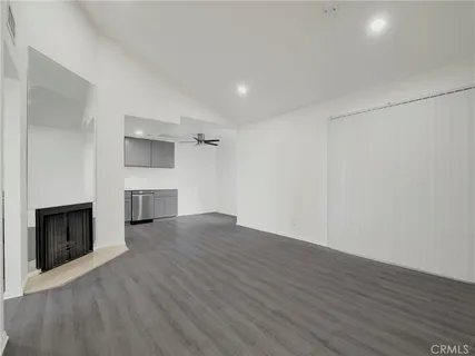 $385,000 | 9038 Orion Avenue, Unit 209, North Hills, CA 91343