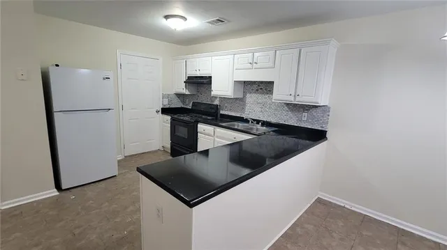 $1,800 | 6018 Creekerton Boulevard, McDonough, GA 30252