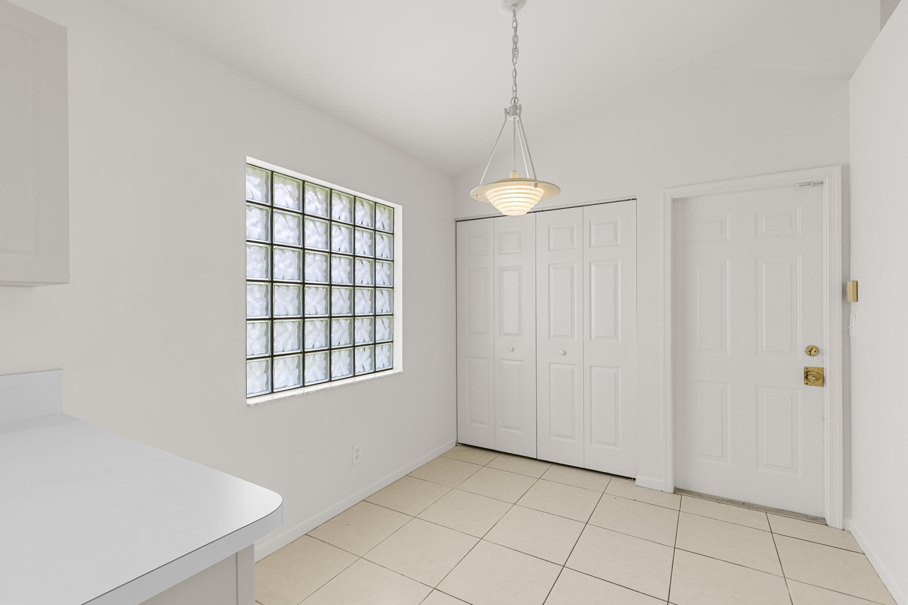 1815 Barnstable Road Wellington, FL 33414 - Photo 12 of 34 R6II5448