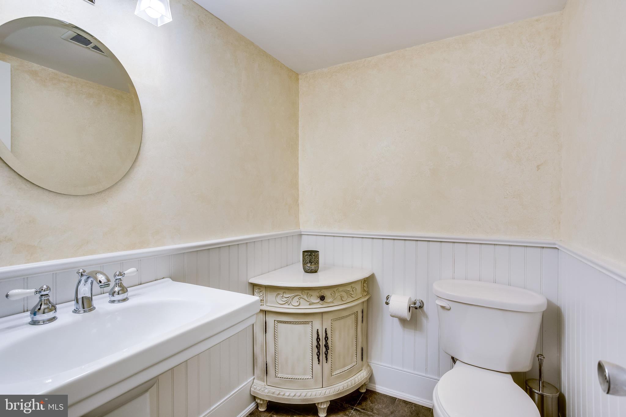 1756 Wainwright Drive Reston, VA 20190 - Photo 13 of 41 Powder Room with decorative corner vanity