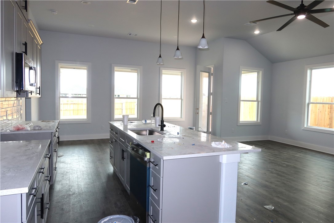 1963 Cambria Drive Bryan, TX 77807 - Photo 29 of 33