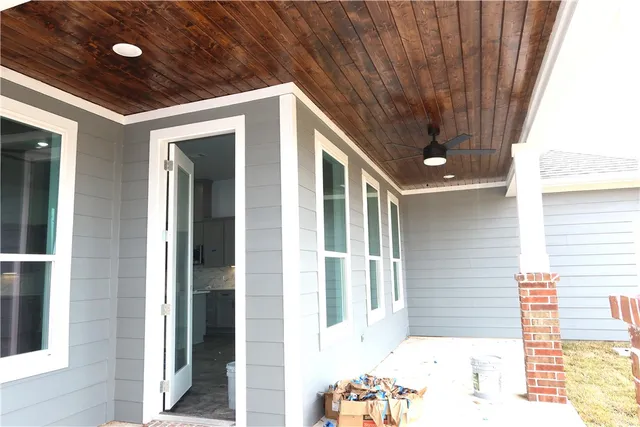 $395,900 | 1963 Cambria Drive, Bryan, TX 77807