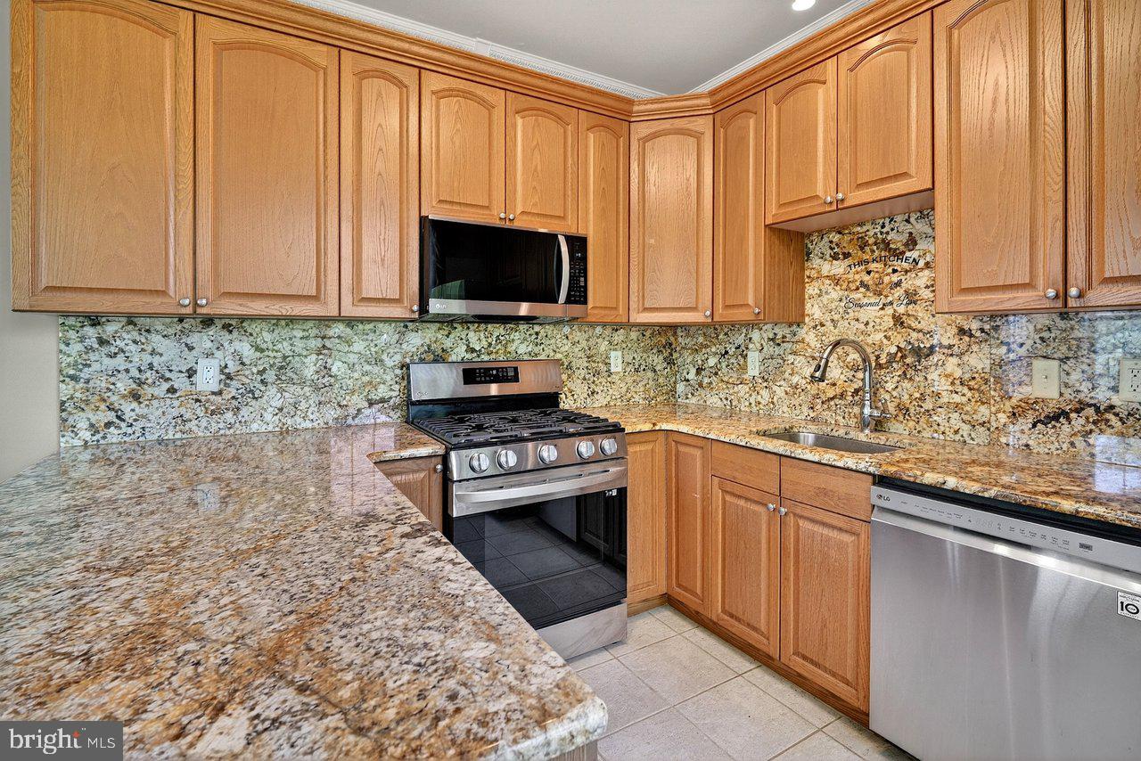 23 Kyle Way Ewing, NJ 08628 - Photo 12 of 30
