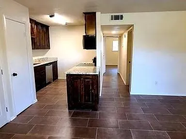 $1,550 | 436 Southwest Thomas Street, Unit A, Burleson, TX 76028