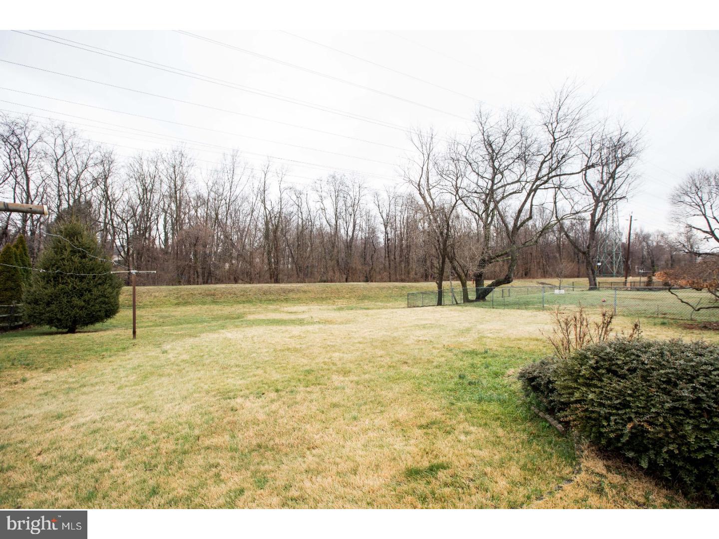 39 Alton Road Hamilton, NJ 08619 - Photo 20 of 20 Back Yard