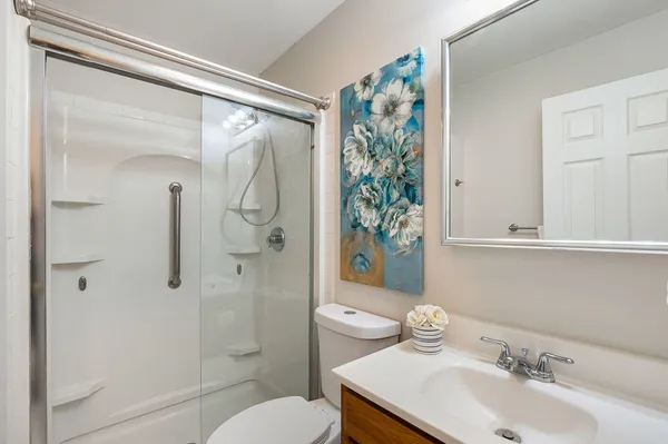 $175,000 | 932 Chase Court, Gurnee, IL 60031