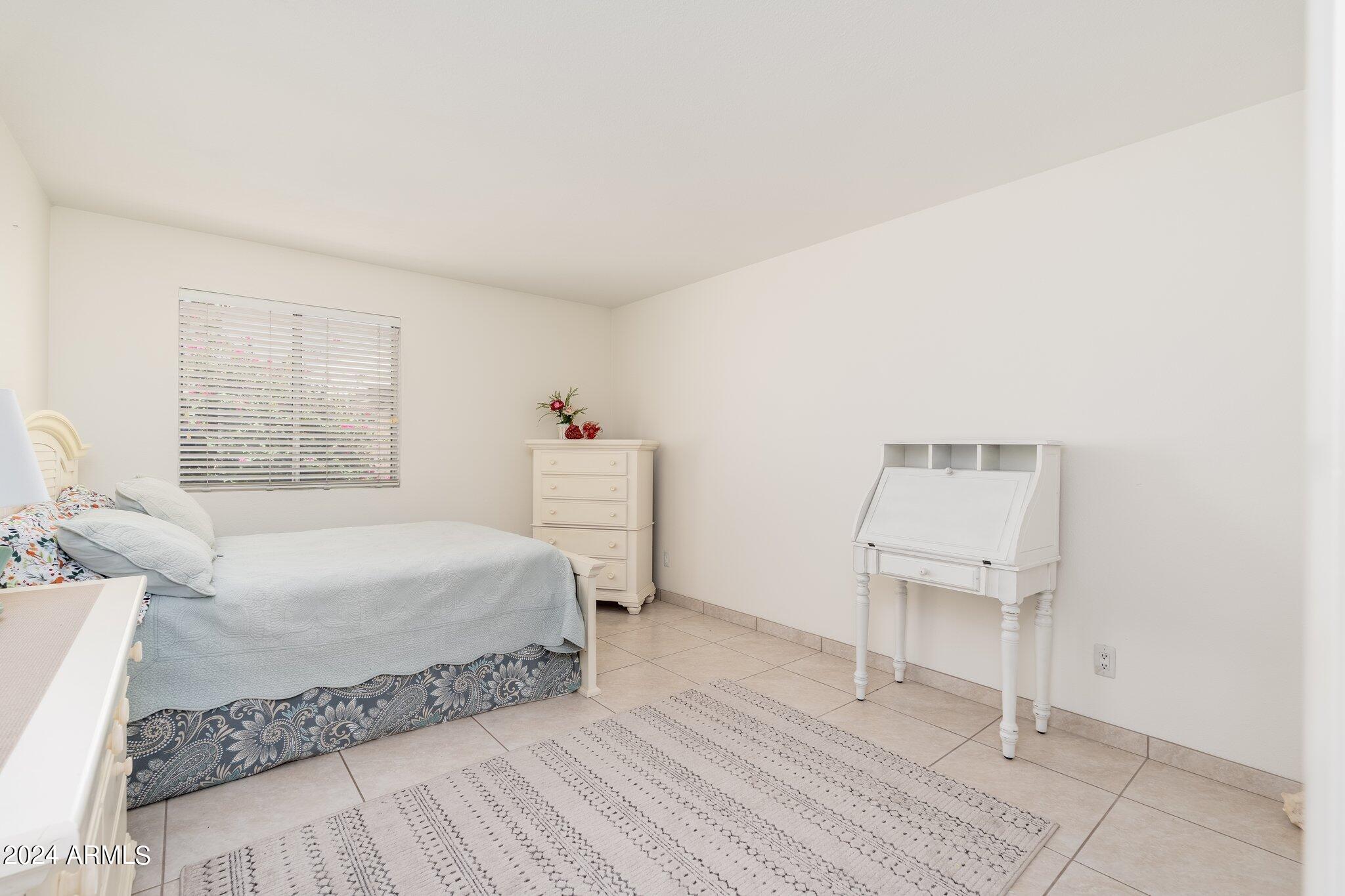 4725 East Grandview Road Phoenix, AZ 85032 - Photo 25 of 55 4725 E Grandview Rd - 31
