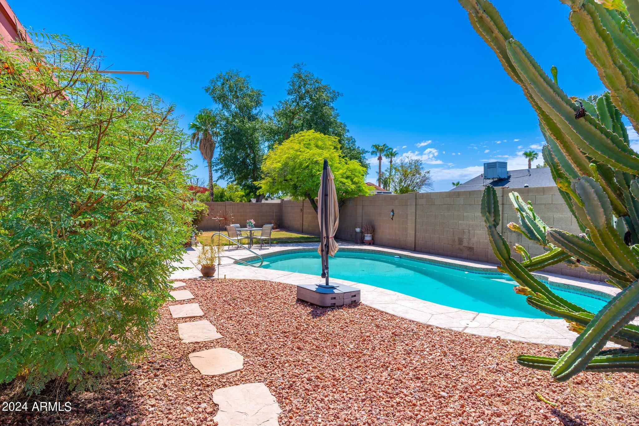 4725 East Grandview Road Phoenix, AZ 85032 - Photo 4 of 55 4725 E Grandview Rd, 08-07 - 08