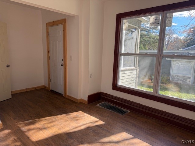 112 Prospect Street Lenox, NY 13032 - Photo 15 of 31 Front apartment