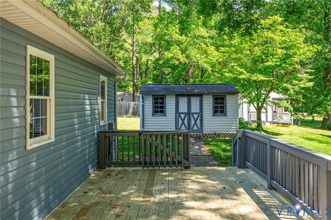 6701 Lakemont Road Quinton, VA 23141 - Photo 4 of 44