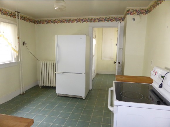 711 County Street Bennington, VT 05201 - Photo 7 of 27 Gallery Image 7