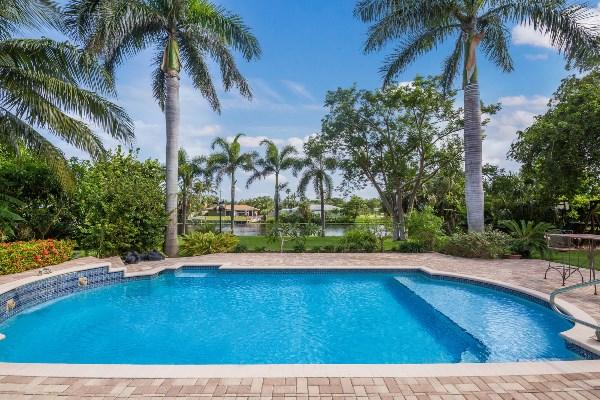 201 Oregon Lane Boca Raton, FL 33487 - Photo 26 of 31 a view of a yard
