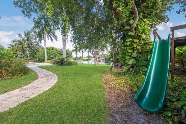 201 Oregon Lane Boca Raton, FL 33487 - Photo 29 of 31 a view of a garden