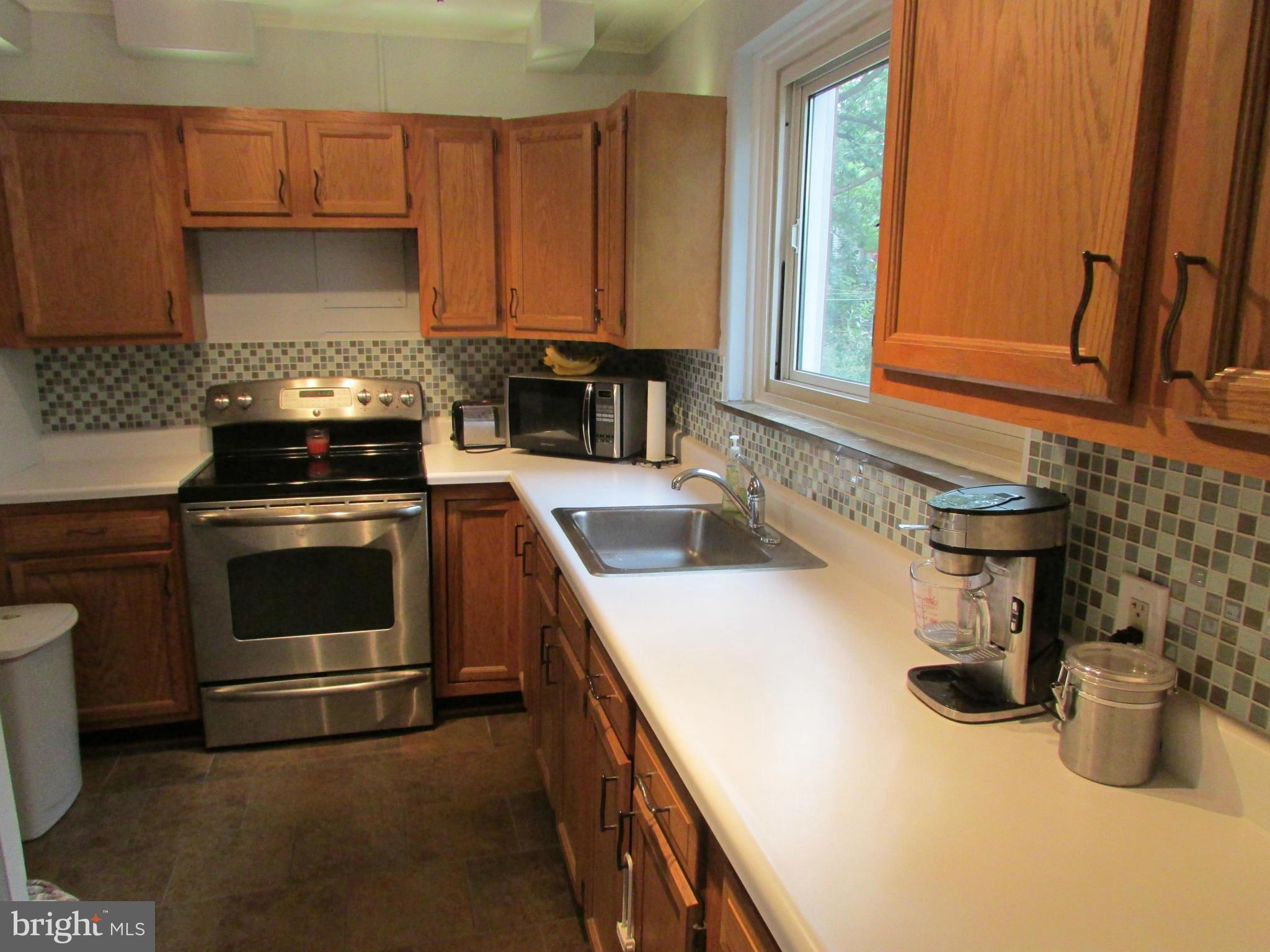 23 Ridge Road, Unit G Greenbelt, MD 20770 - Photo 3 of 13 Kitchen