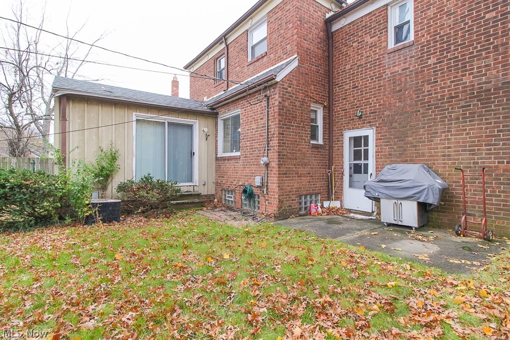 4072 Lambert Road Cleveland, OH 44121 - Photo 35 of 35