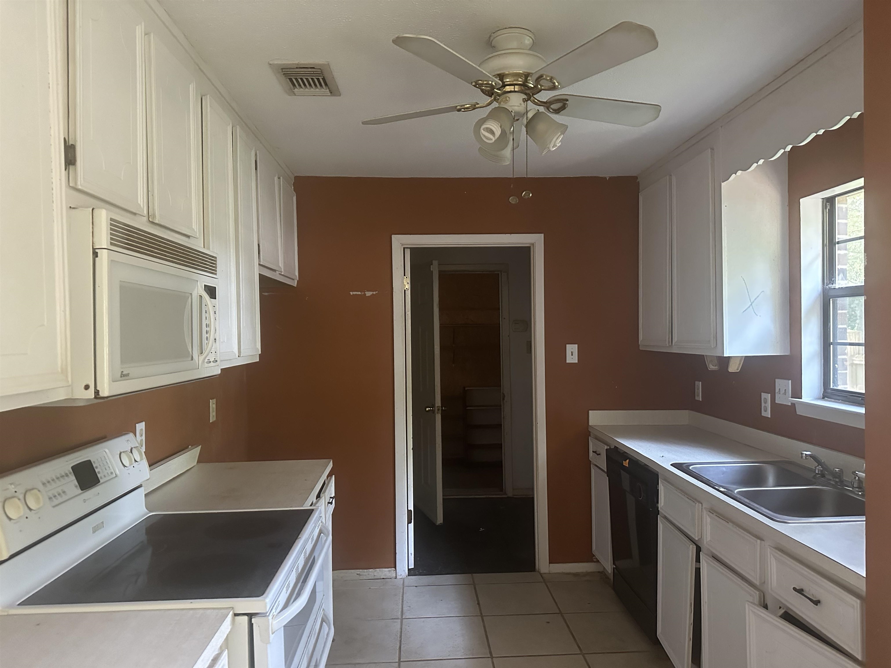 139 Michael Loop Daphne, AL 36526 - Photo 6 of 7