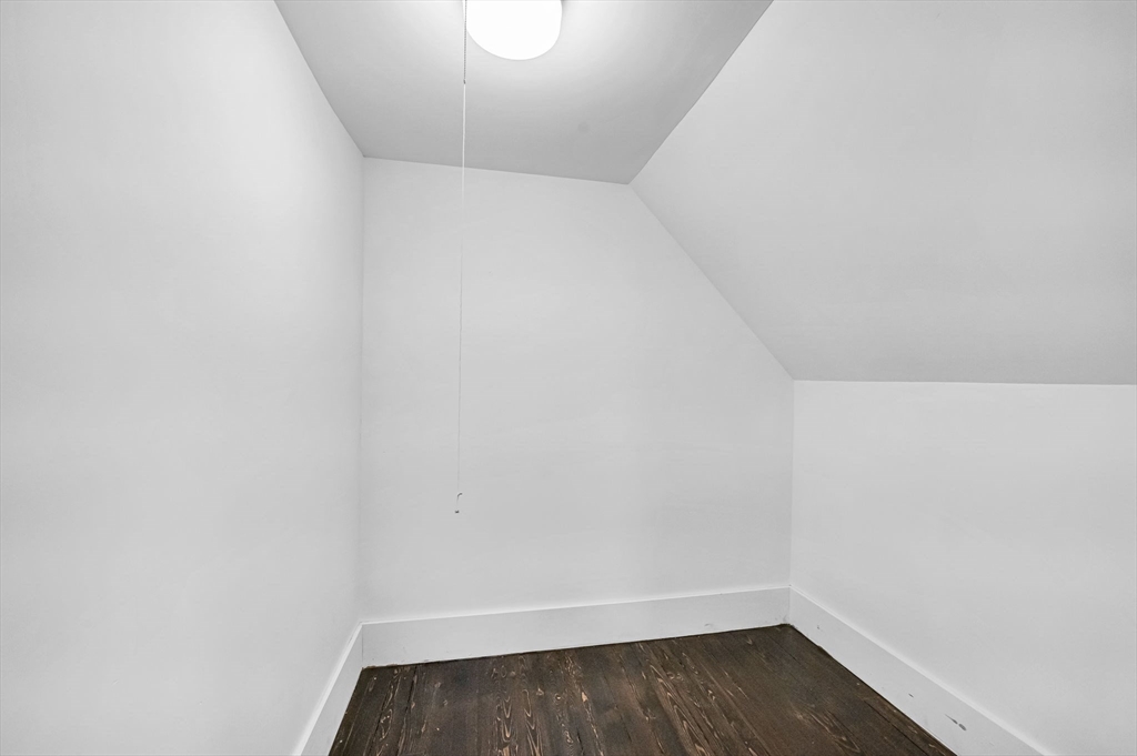15 Myrtle Avenue Holyoke, MA 01040 - Photo 18 of 42