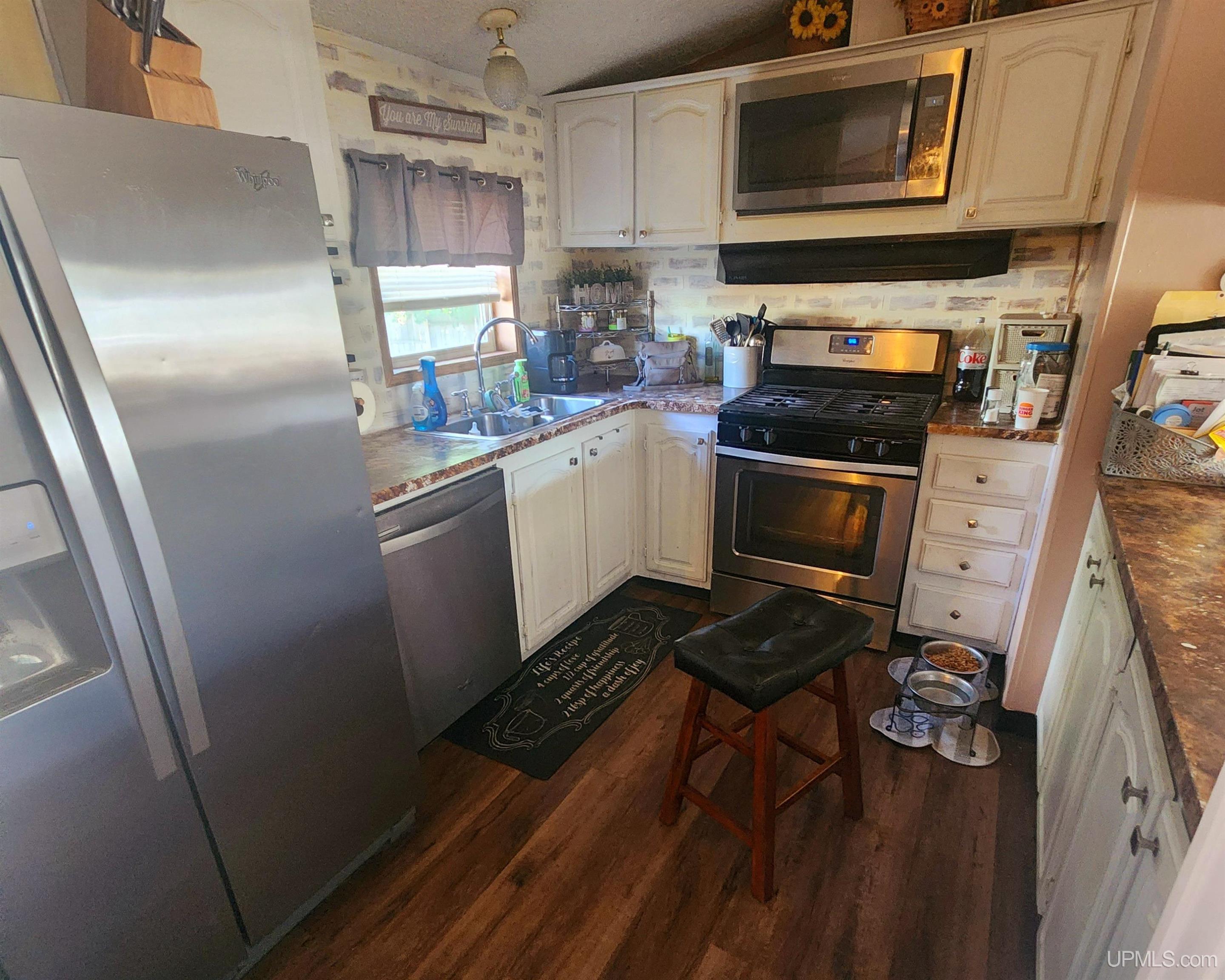 466 Kearsarge Street Laurium, MI 49913 - Photo 12 of 26