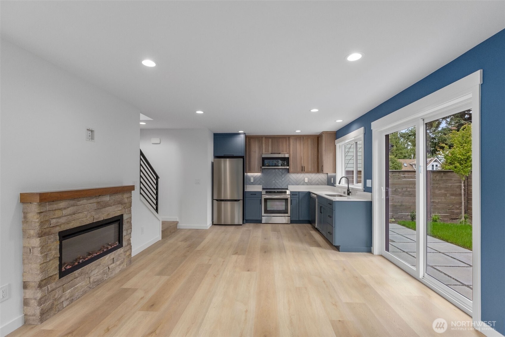 117 Northwest 112th Street Seattle, WA 98177 - Photo 5 of 35