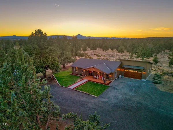 $675,000 | 16248 Southwest Quail Road, Terrebonne, OR 97760