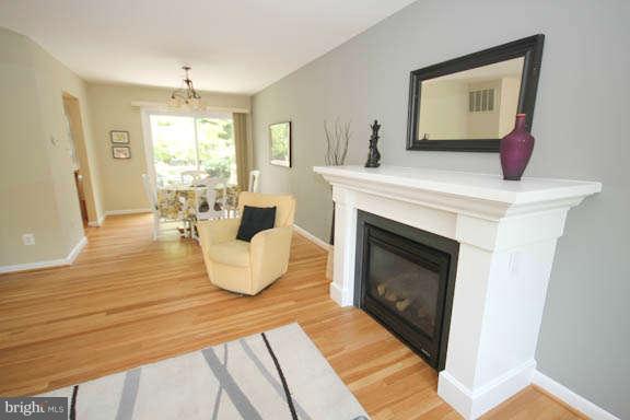 1302 Caddington Avenue Silver Spring, MD 20901 - Photo 6 of 30 Living Room