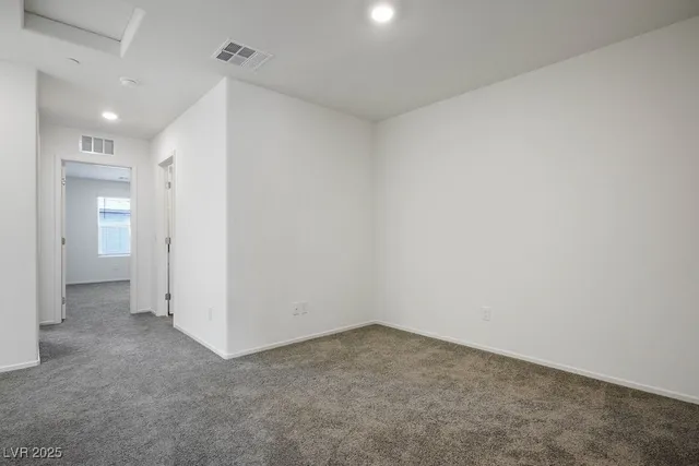 $1,850 | 6184 Hibiscus Gdn Street, North Las Vegas, NV 89081